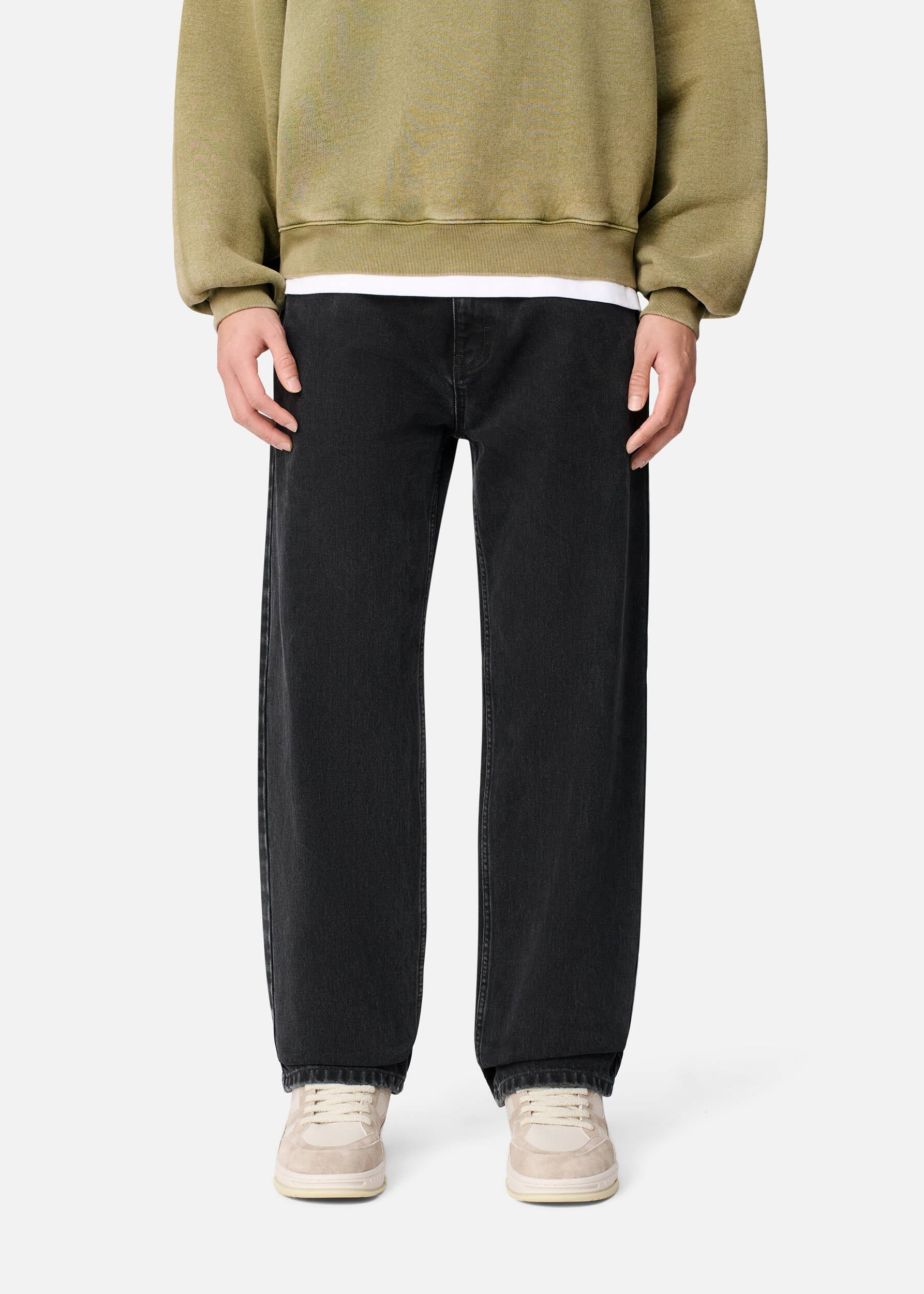 Zine Relaxed-Fit Jeans - Black