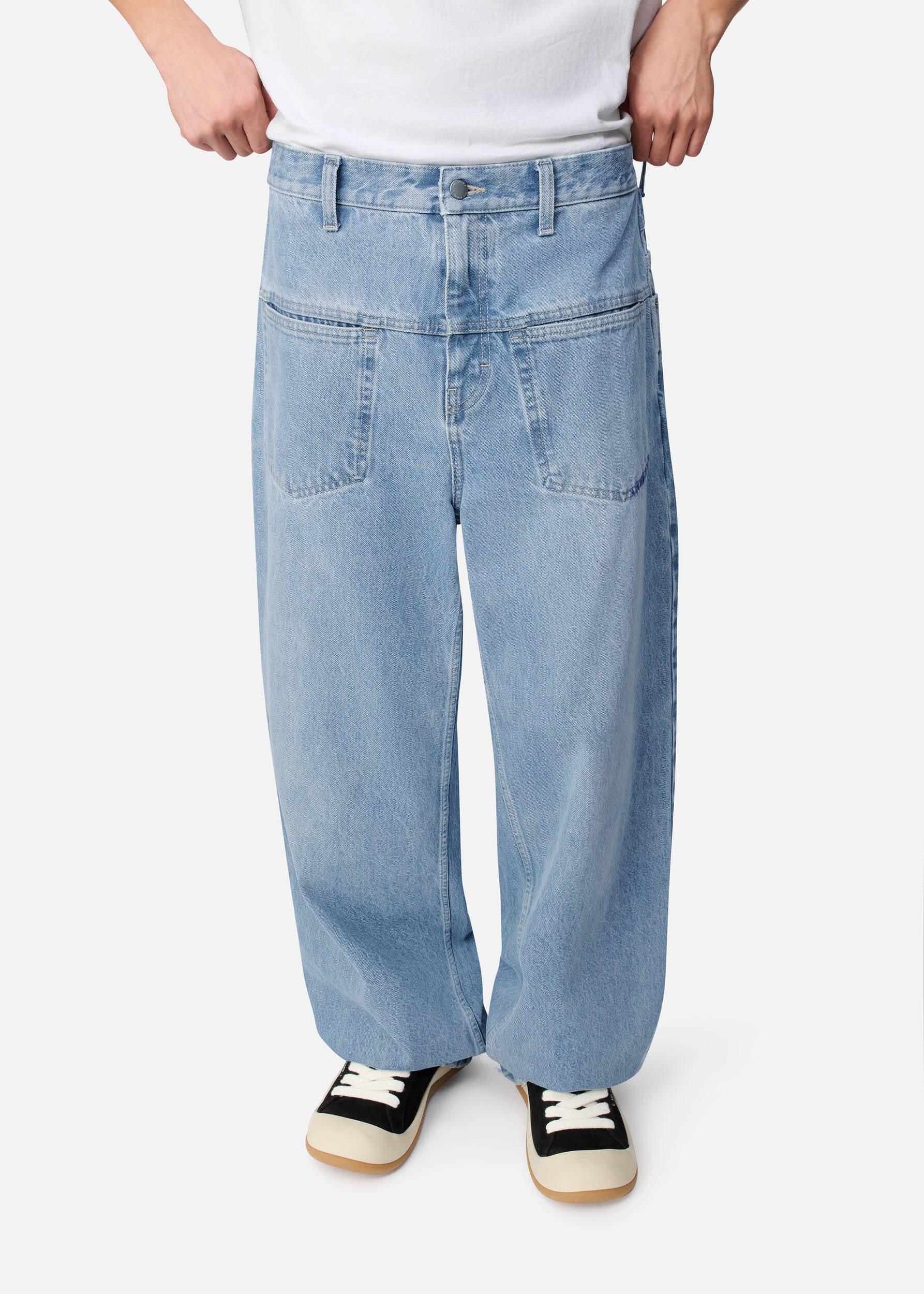 Invert Relaxed Jeans - Light Blue