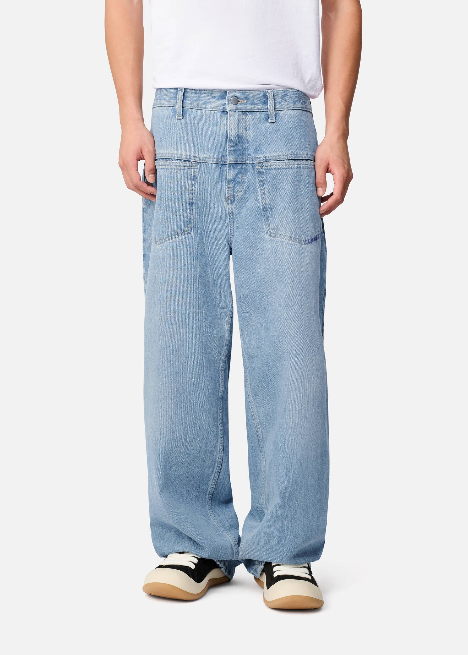 Invert Relaxed Jeans - Light Blue