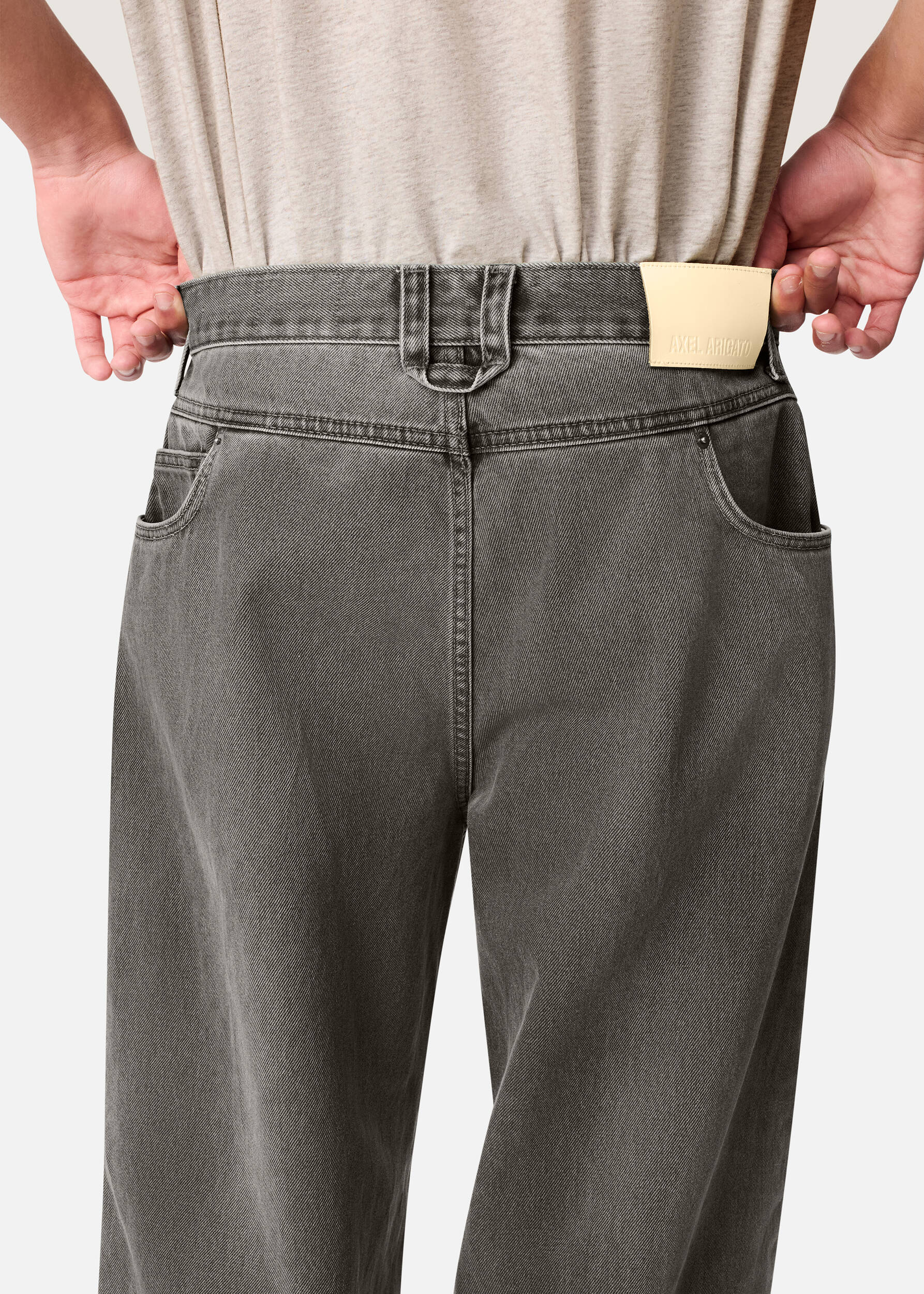 Invert Relaxed Jeans - Grey