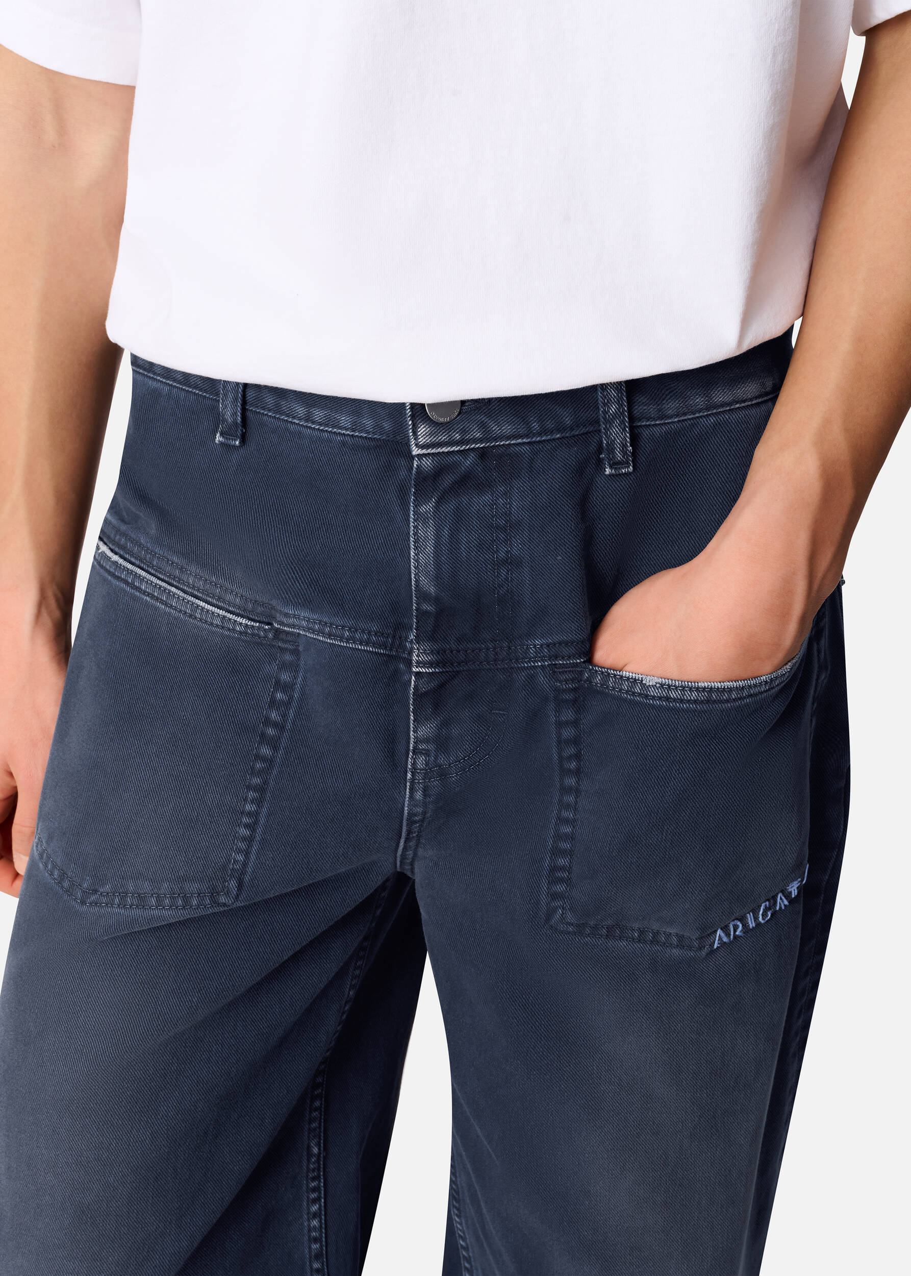 Invert Relaxed Jeans - Navy