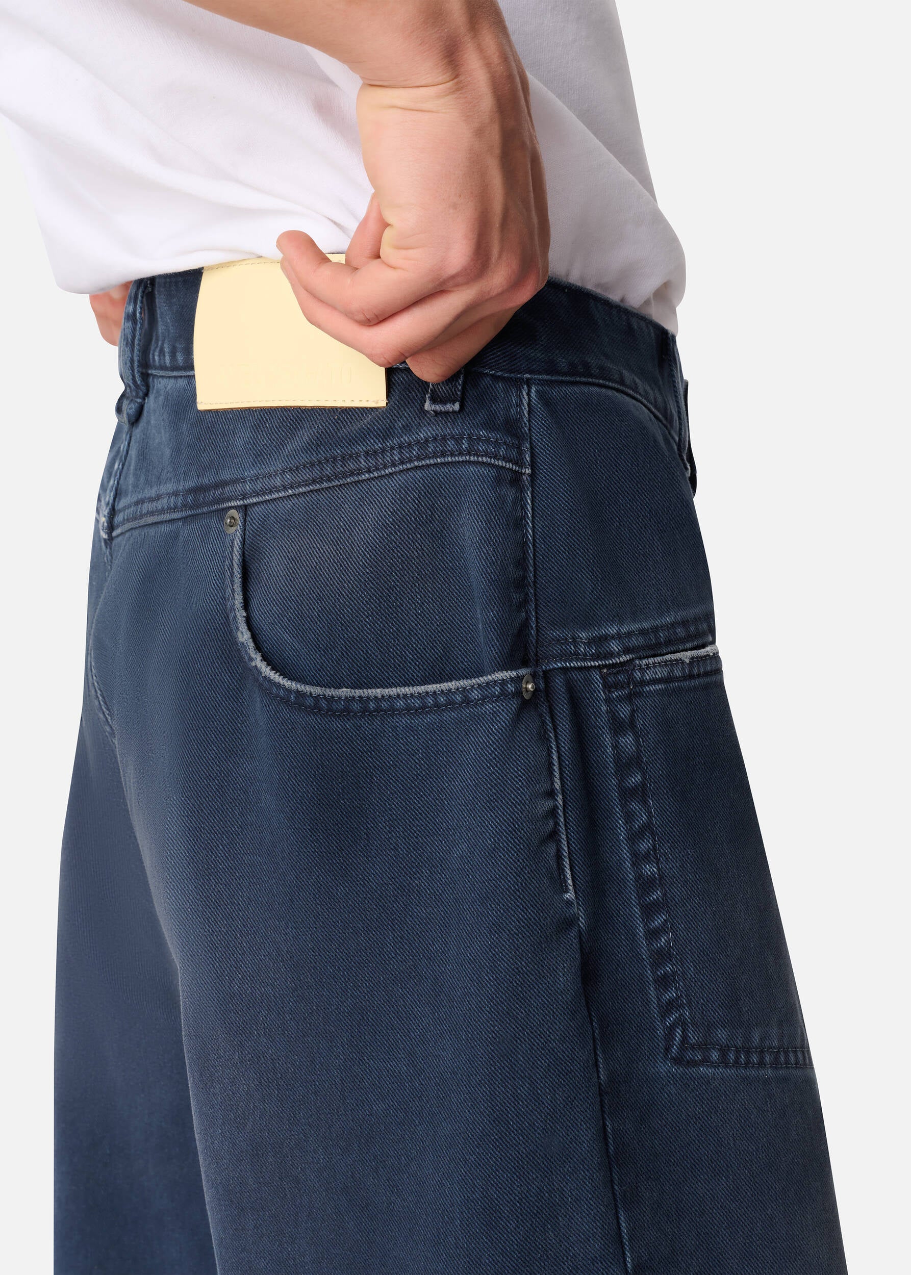 Invert Relaxed Jeans - Navy