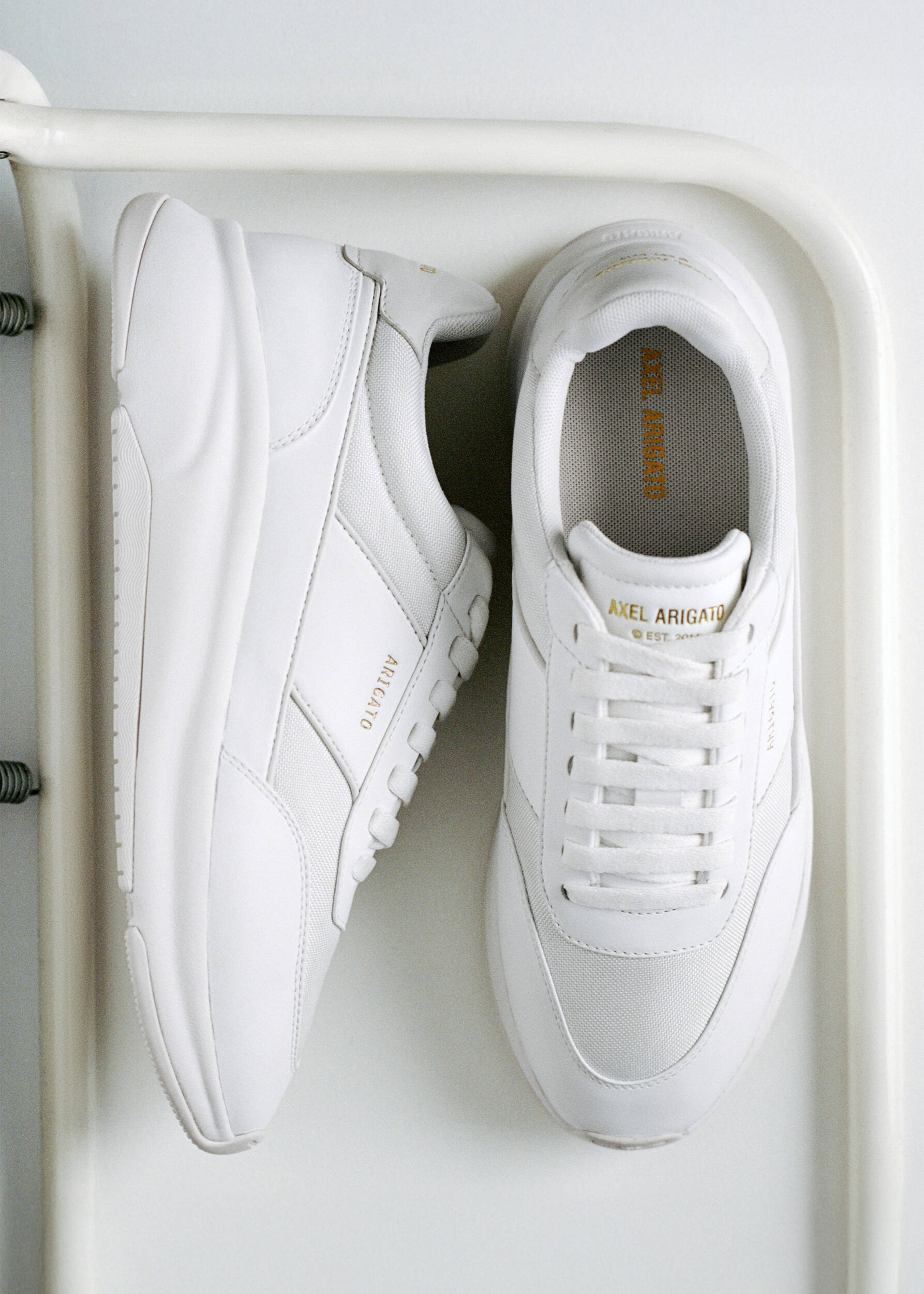 Genesis Neo Runner - White/White
