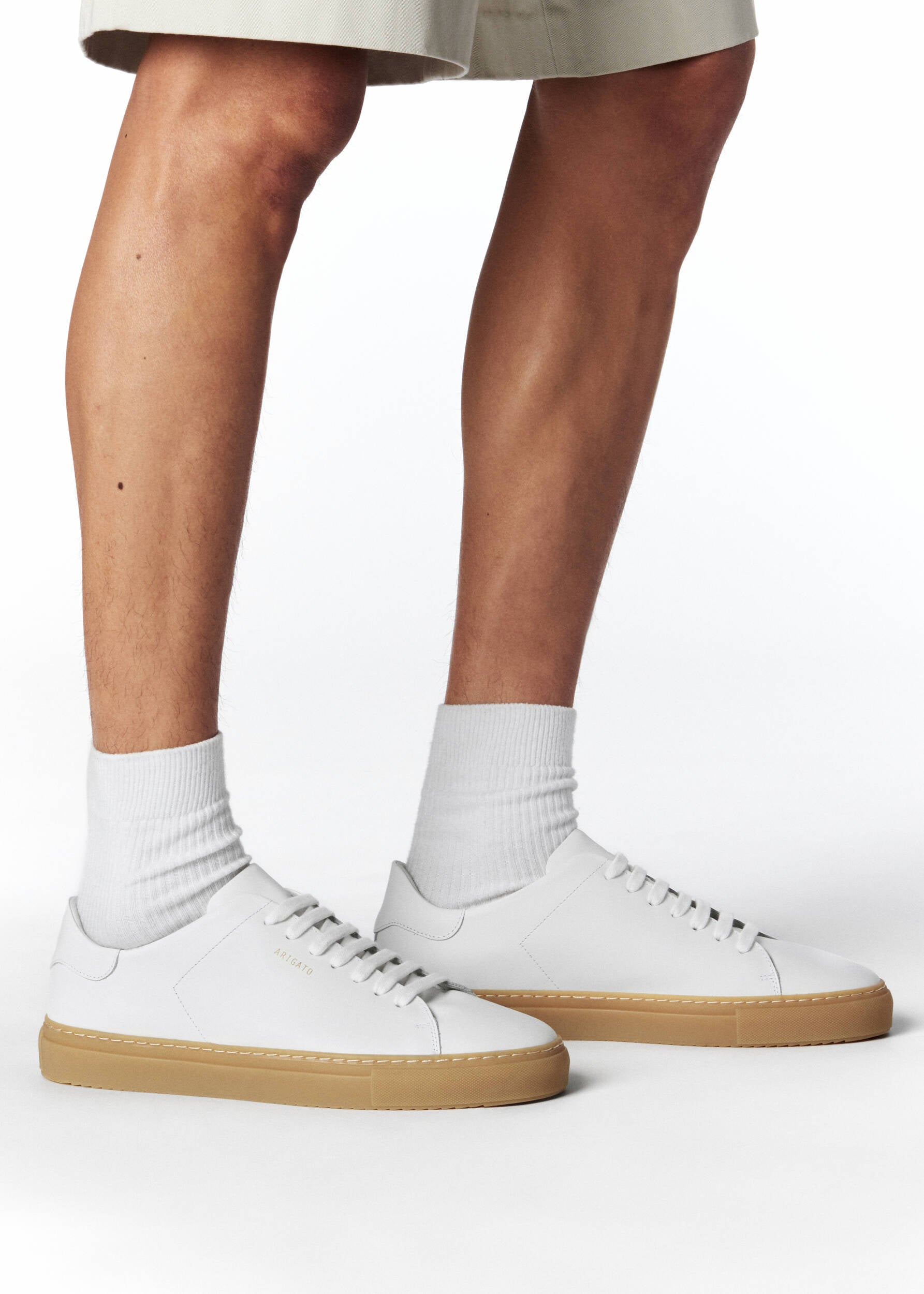 Clean 90 Sneaker - Off White/Gum