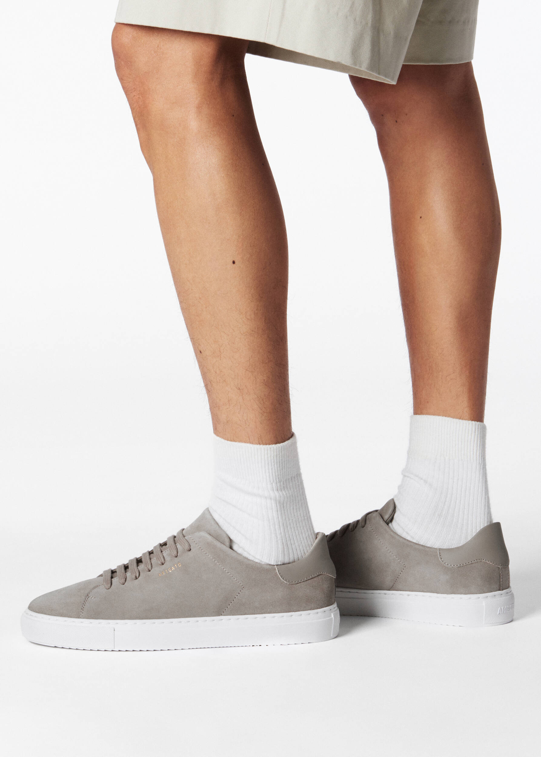 Clean 90 Suede Sneaker - Beige/White