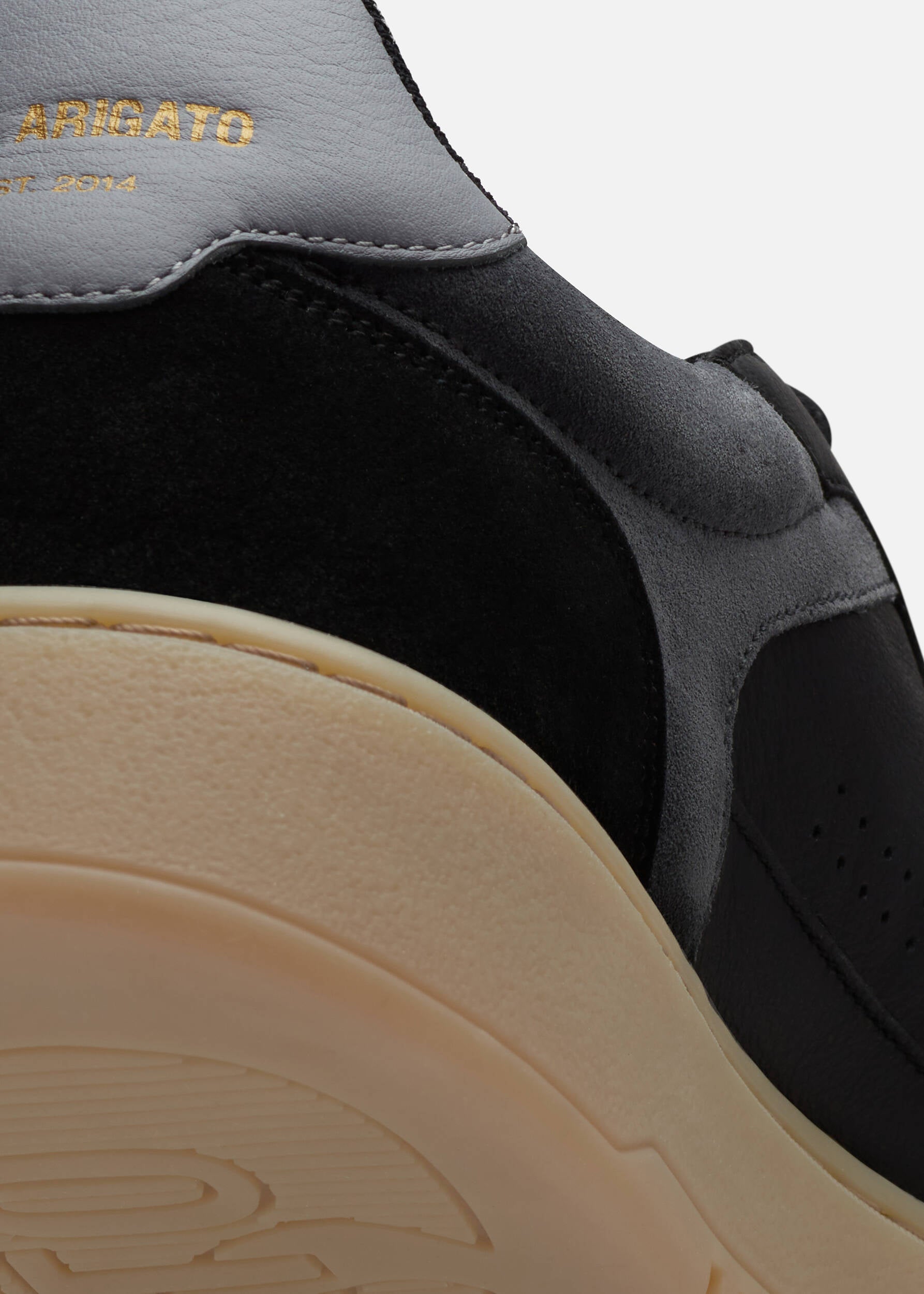 Dice T-Toe Sneaker - Black/Gum