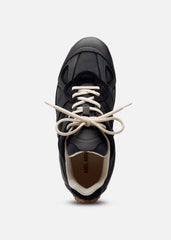 Slow Runner - Black/Gum
