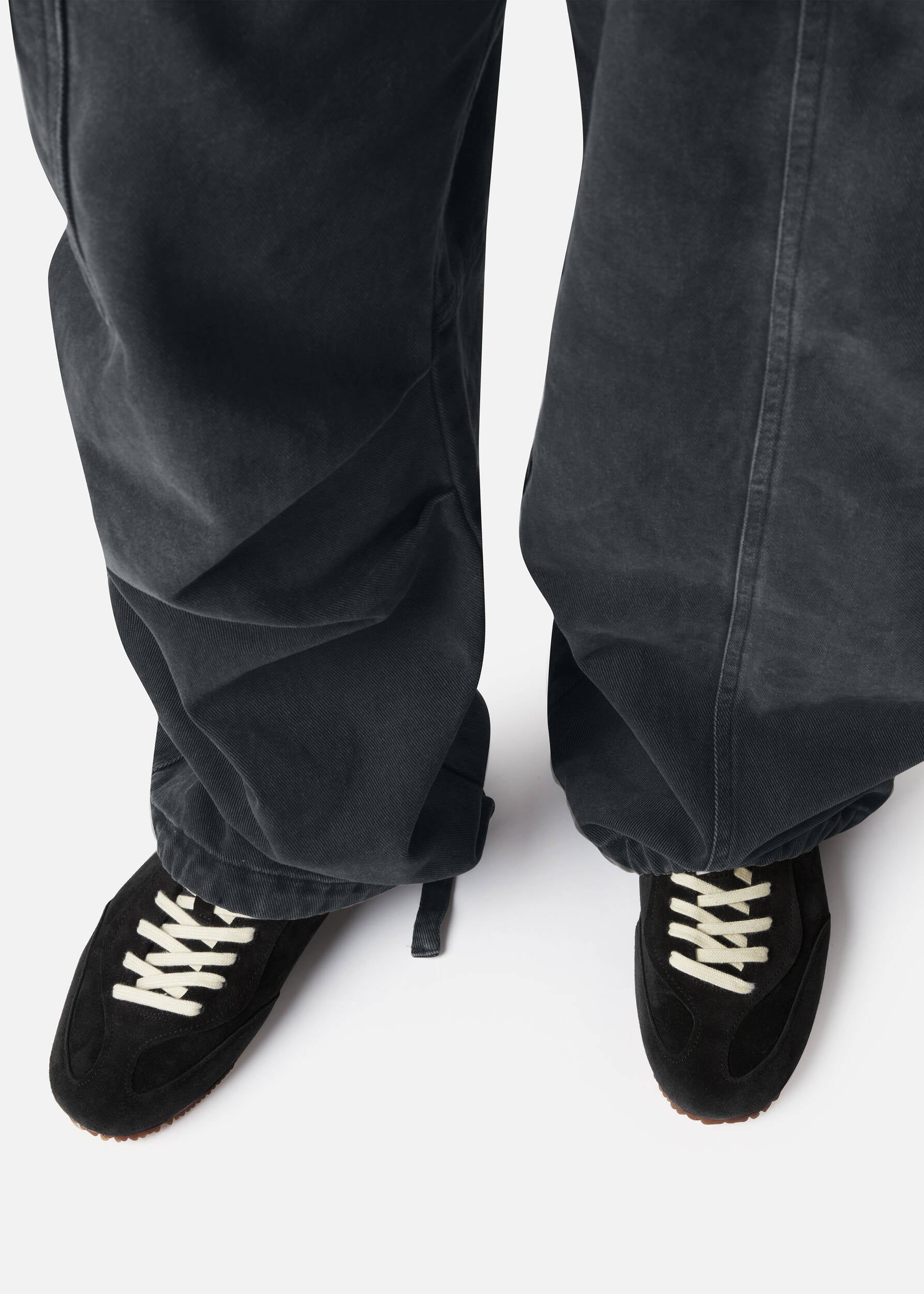Daze Runner - Black/Gum