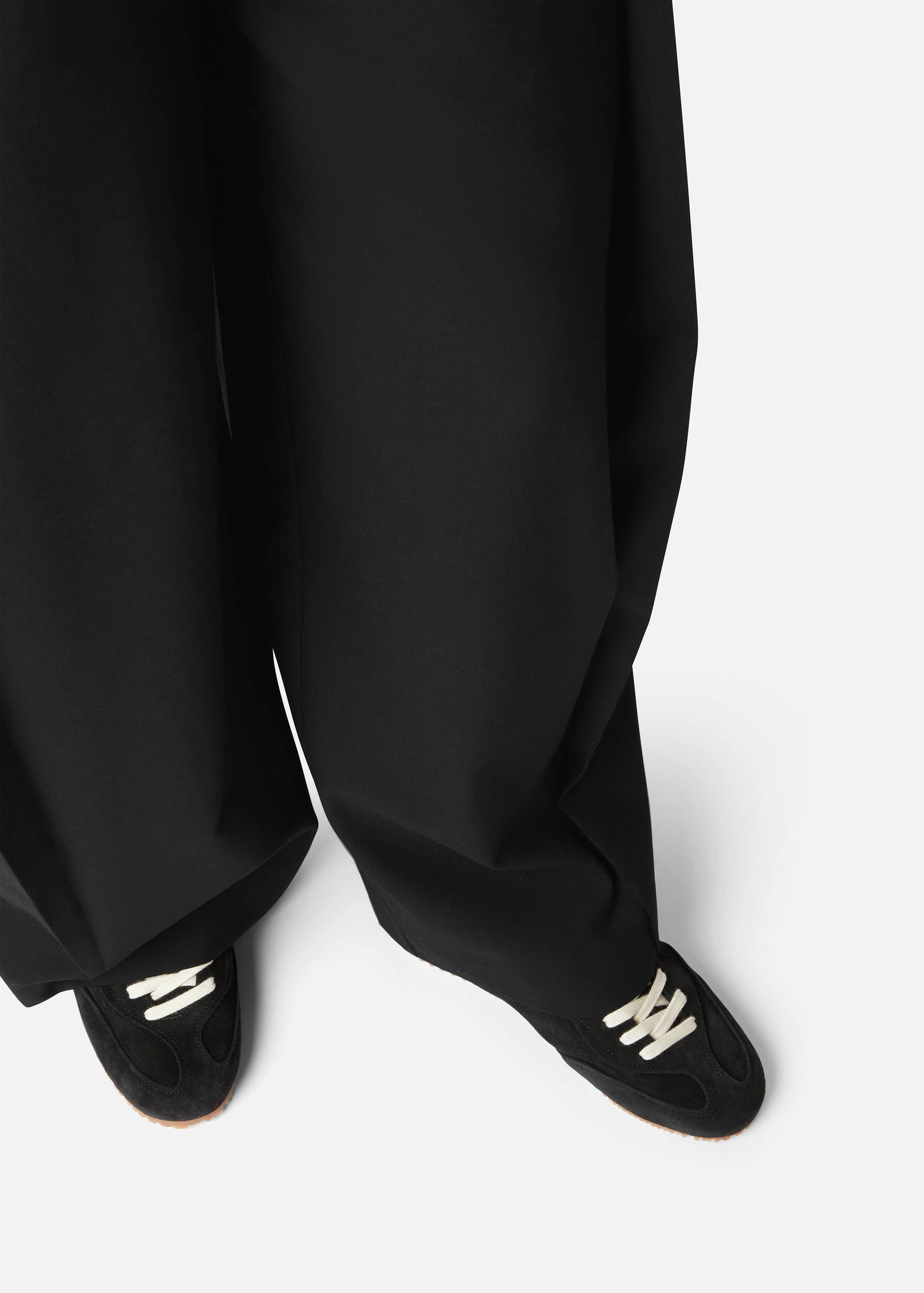 Daze Runner - Black/Gum