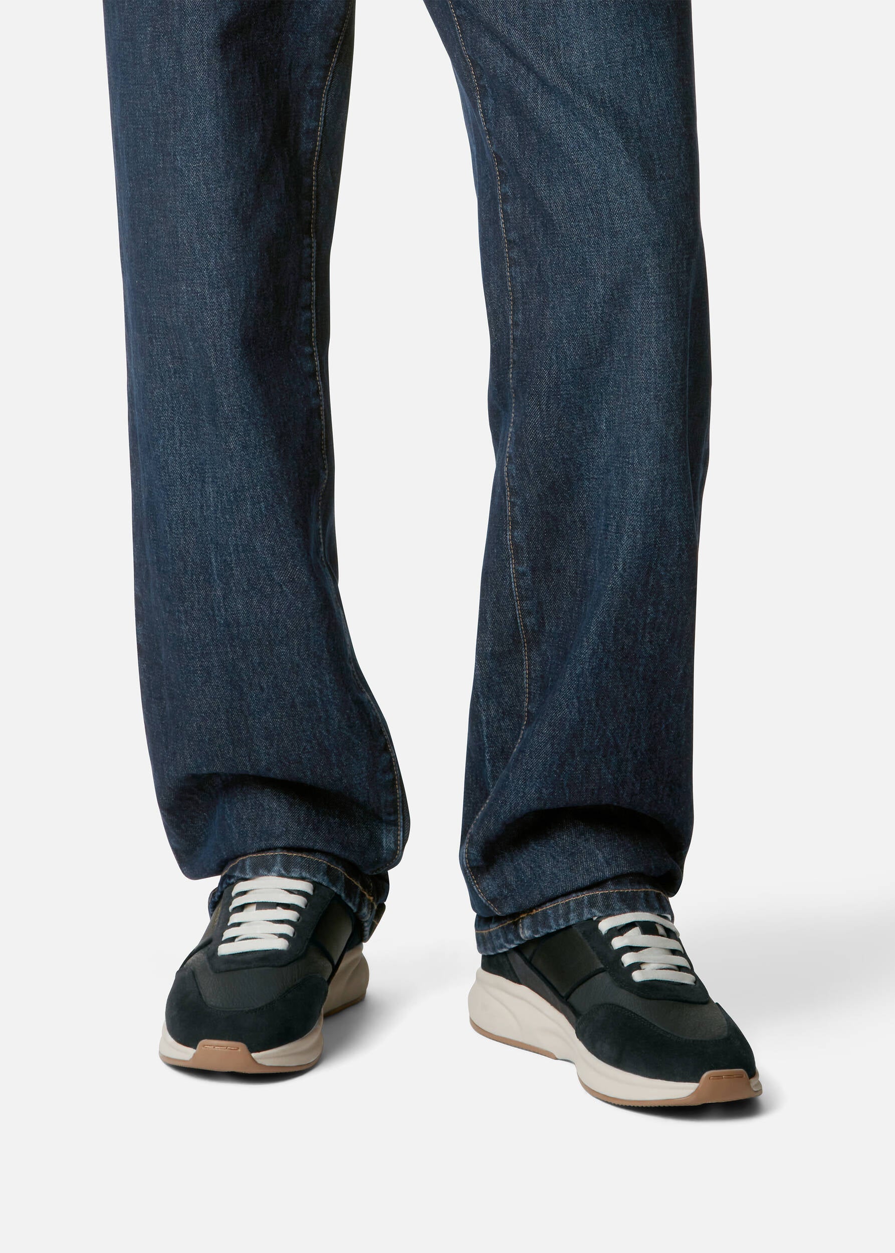 Genesis Neo Runner - Off Black/Tan