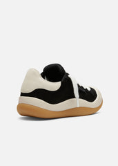 Squish Sneaker - Black/Gum