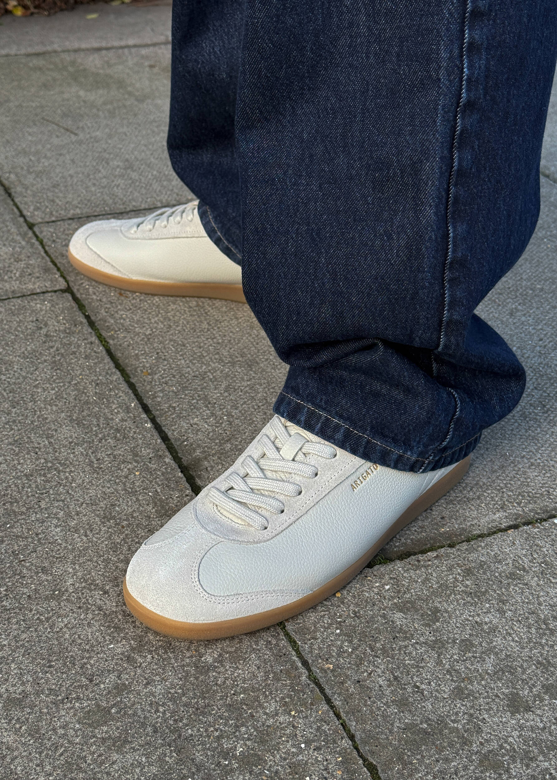 Zane Sneaker - Off White/Gum