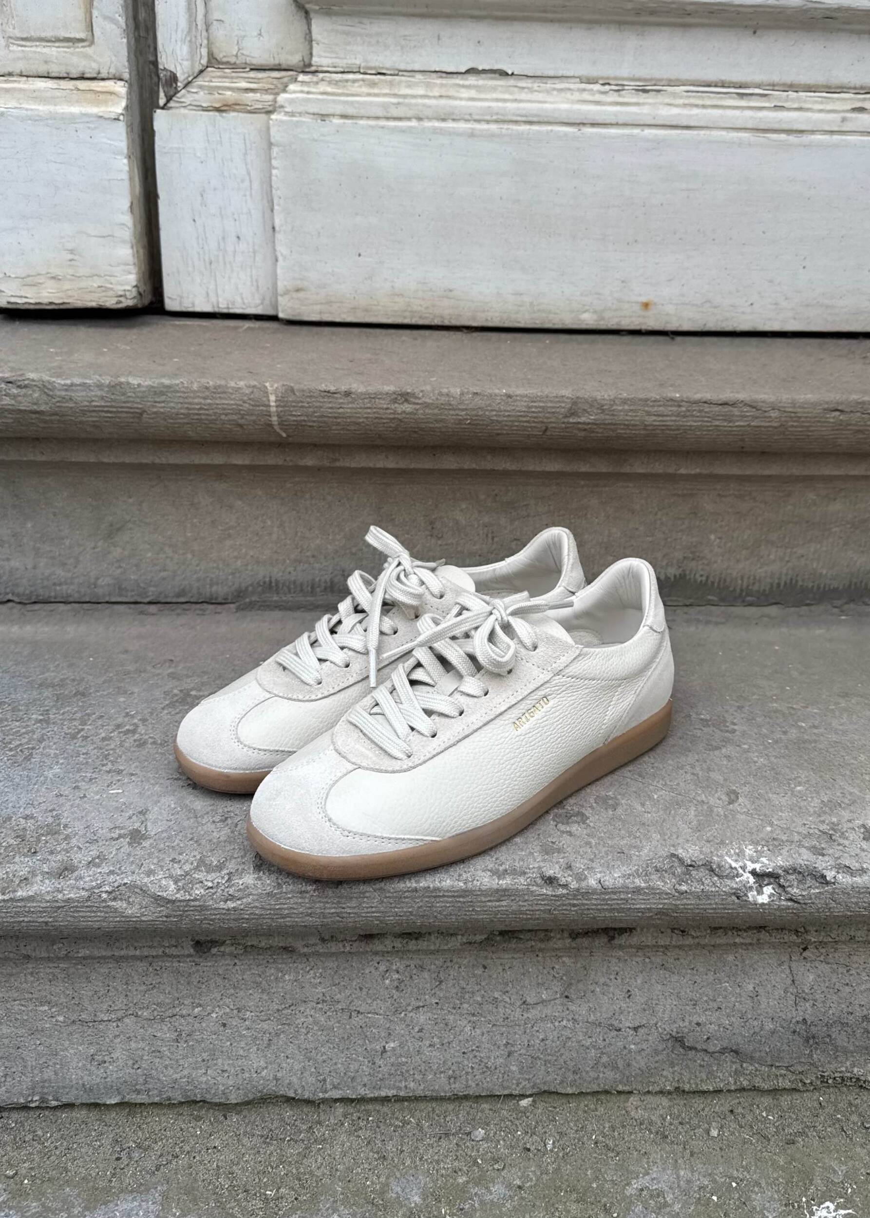 Zane Sneaker - Off White/Gum