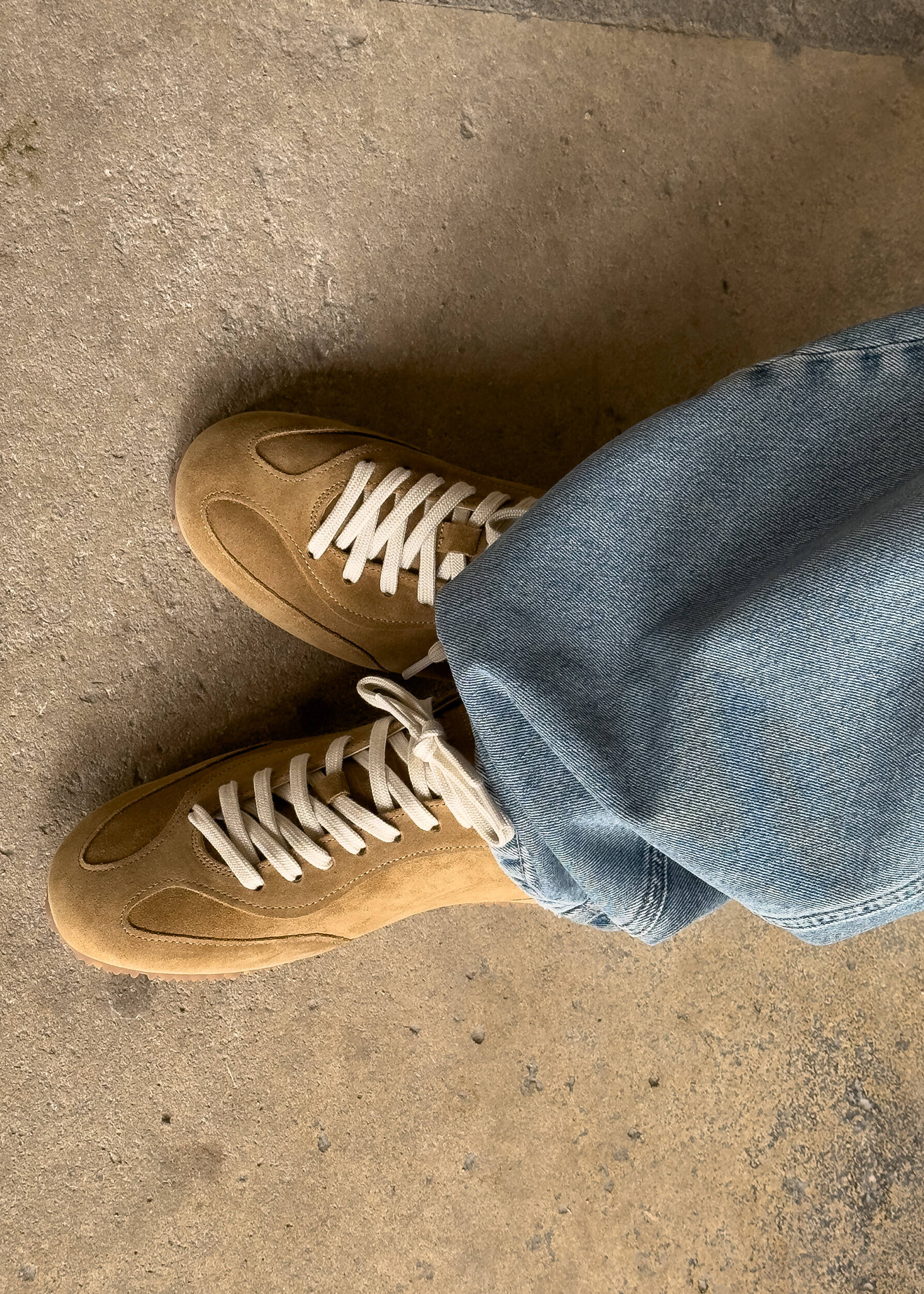 Daze Runner - Tan/Gum
